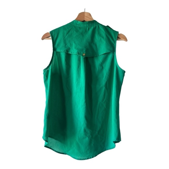 Women's Sleeveless Shirt With Flaps light fabric top On Shoulders Green M - Picture 9 of 12